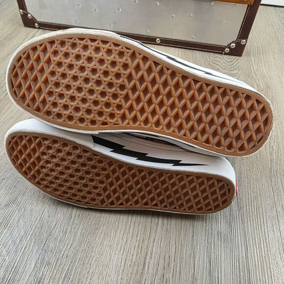 Vans SK8 Hi Tops Galaxy Print Sneakers Size 7.5 - Picture 8 of 10